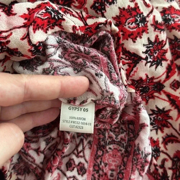 Revolve Gypsy Global Village Floral Lace Up Top Blouse in Red Ivory Sz XS - Picture 10 of 10